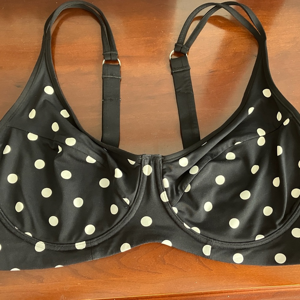 Lands End Black and white bikini-reversible